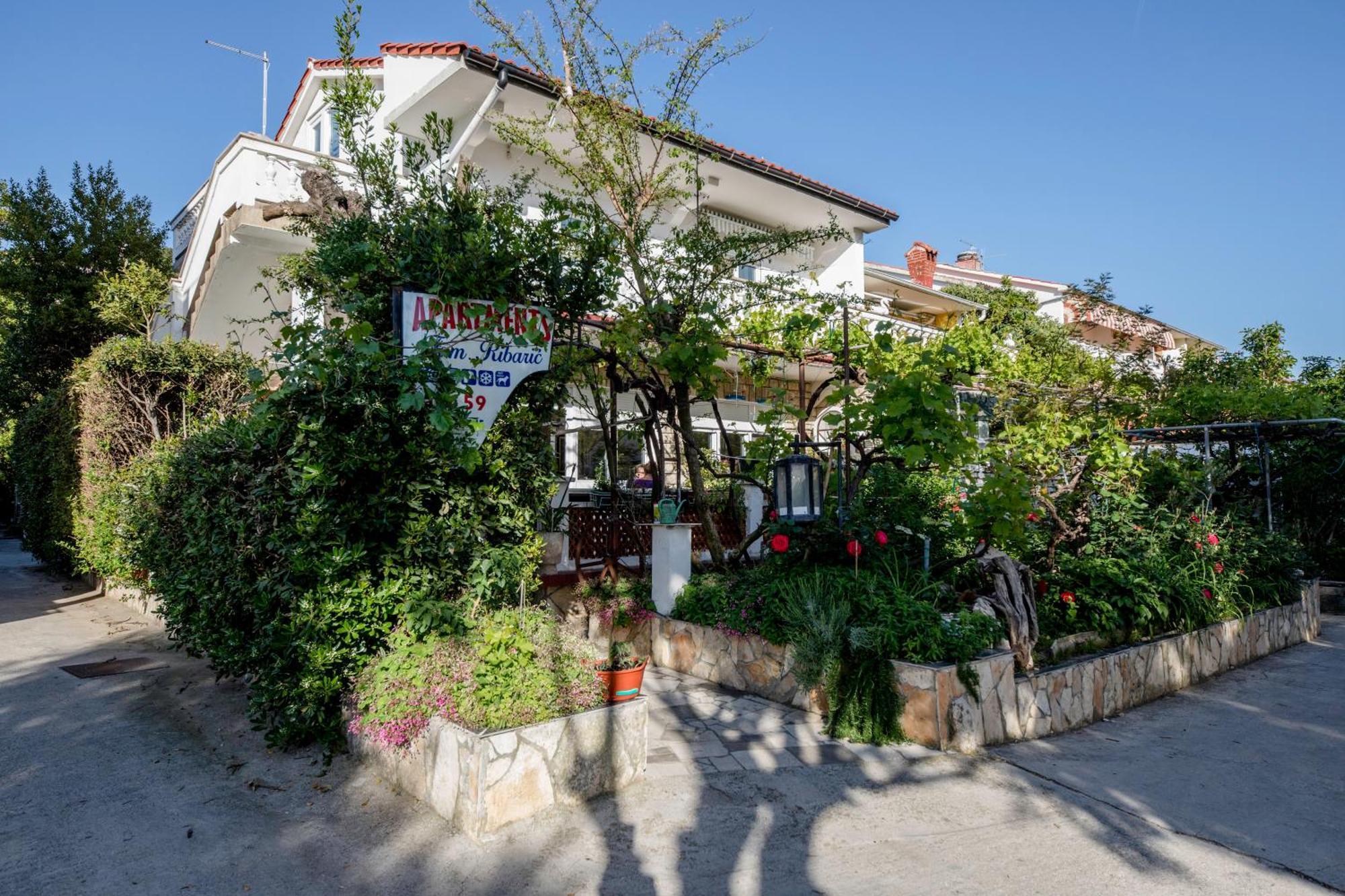 Ferienwohnung Kazo Rab Town Exterior foto