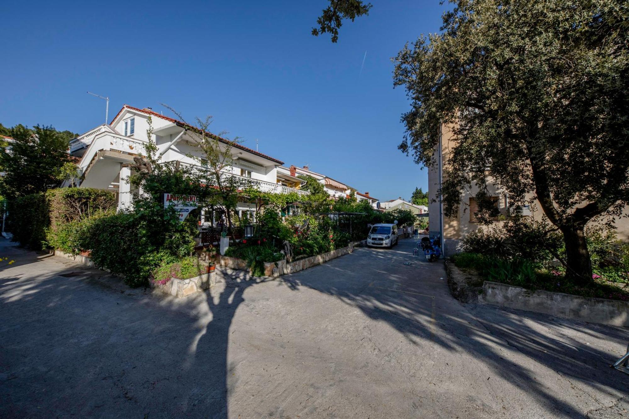Ferienwohnung Kazo Rab Town Exterior foto